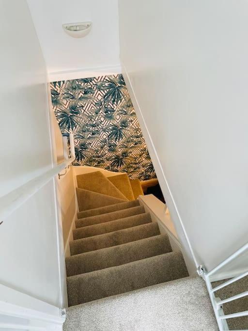Stylish & Spacious 2 Storey, 3 Bed Apartment Gravesend Exteriér fotografie